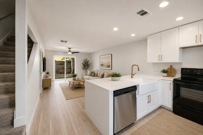 property at 11000 Kinghurst Dr