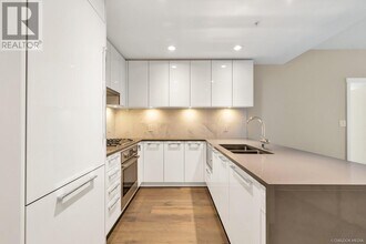 3487-3487 Binning Rd in Vancouver, BC - Building Photo - Building Photo