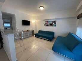 6495 Indian Creek Dr in Miami Beach, FL - Building Photo