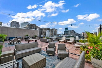 The Athlon in Cleveland, OH - Foto de edificio - Building Photo