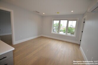 418 Market St, Unit 306 in Boston, MA - Building Photo - Building Photo