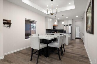 16 Diamond Head Ave in Alton, TX - Building Photo - Building Photo