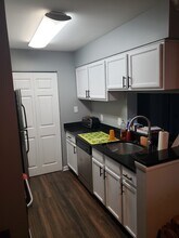 11710 Olde English Dr, Unit G in Reston, VA - Foto de edificio - Building Photo