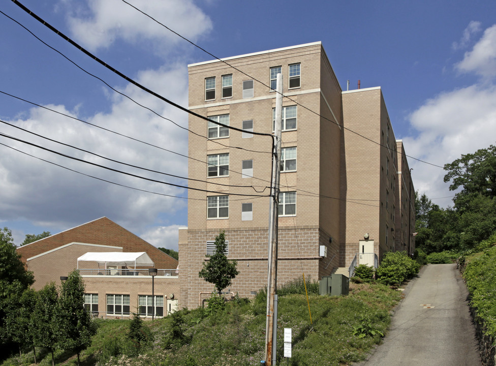 Upper Rooms Apartments in Pittsburgh, PA - Building Photo