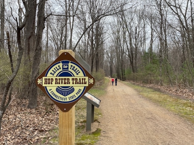 31 Elm Hill Rd, Unit Apartment 2 in Vernon, CT - Foto de edificio - Building Photo