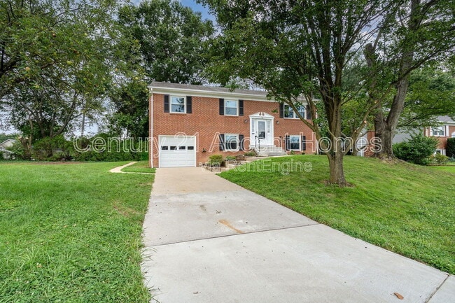 property at 3903 Hillview Ct