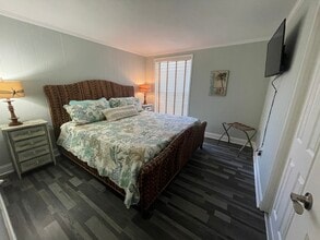300 13th St, Unit 2A in Ocean City, MD - Building Photo - Building Photo
