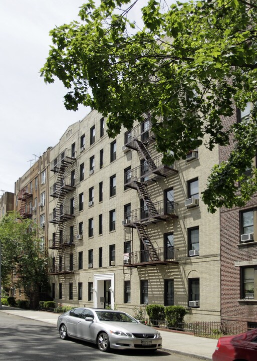 1576 E 19th St in Brooklyn, NY - Building Photo