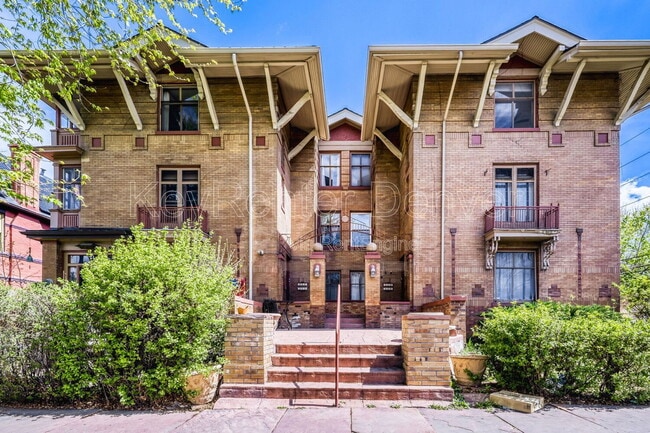 property at 1408 N Elizabeth St