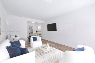 635 8th St in Miami Beach, FL - Building Photo - Building Photo