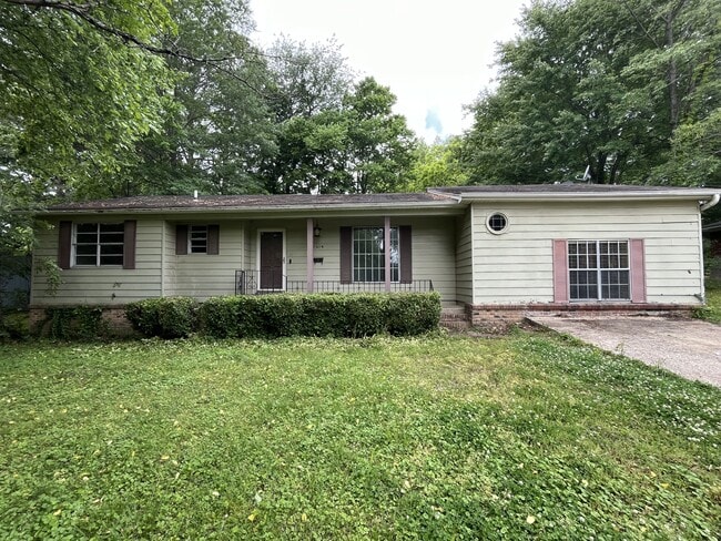 property at 1219 Crestview St