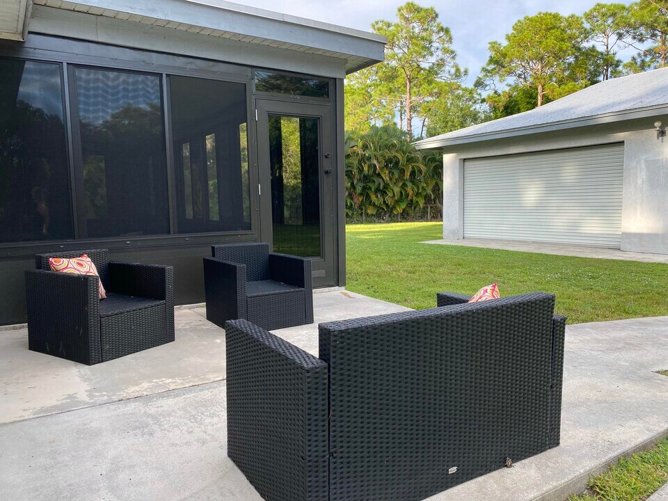 16824 130th Ave N in Jupiter, FL - Building Photo