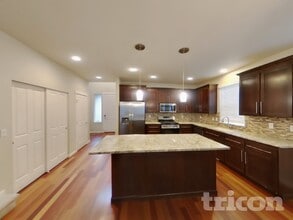 3715 Santis Loop SE in Lacey, WA - Building Photo - Building Photo