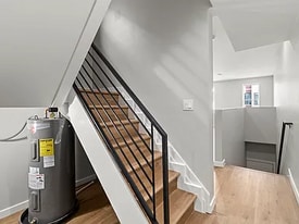 2550 Cecil B. Moore Ave in Philadelphia, PA - Building Photo