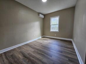 233 W Madison St in Rochester, PA - Building Photo - Building Photo