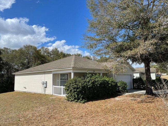 150 Cabana Way in Crestview, FL - Foto de edificio - Building Photo