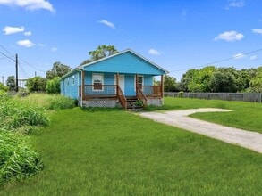 6403 O Brien St in Hitchcock, TX - Foto de edificio - Building Photo