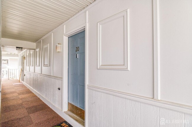 20 Pembrook Ave in North Brunswick, NJ - Building Photo - Building Photo