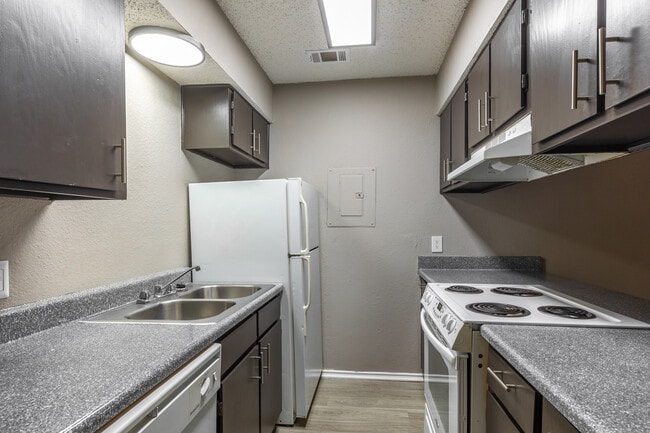 Crestwood Apartments