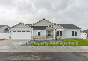 2125 Oxon St in Caldwell, ID - Building Photo
