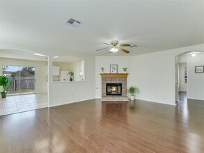 17132 Dashwood Creek Dr in Pflugerville, TX - Building Photo - Building Photo