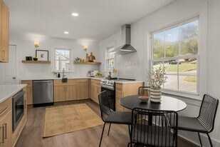 1326 Ardee Ave in Nashville, TN - Building Photo