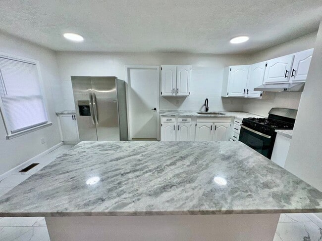 property at 537 Lisa Dr