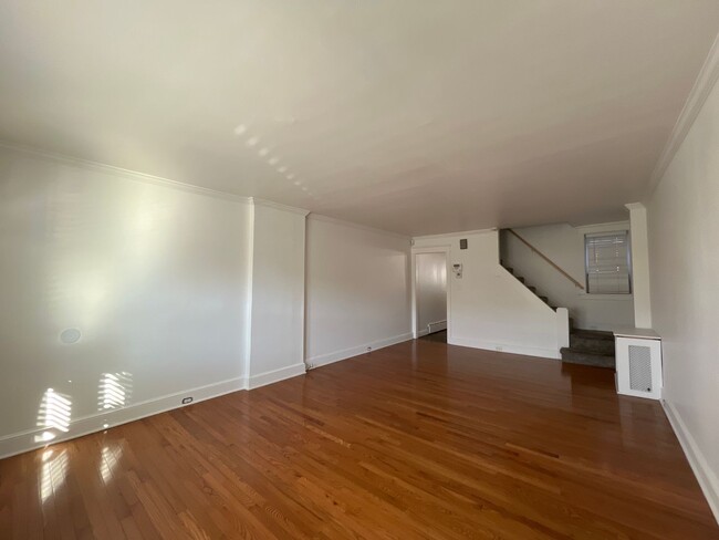 809 S 10th St in Allentown, PA - Building Photo - Building Photo