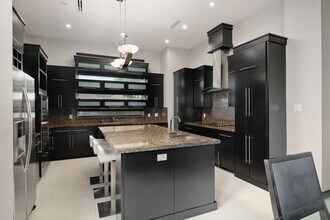 305 N Mockingbird Ave in Mission, TX - Building Photo - Building Photo