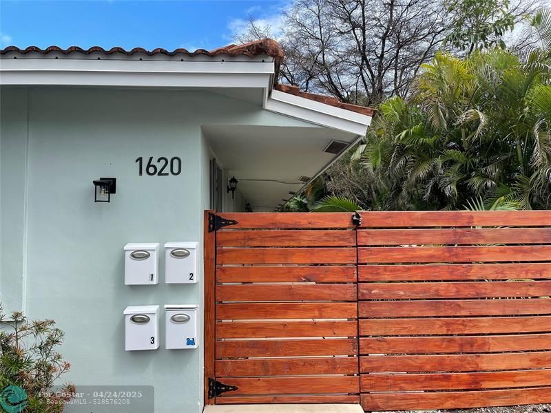 1620 NE 20th Ave in Fort Lauderdale, FL - Building Photo