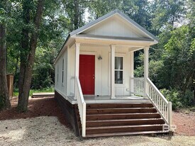 13804 Scenic Hwy in Fairhope, AL - Building Photo