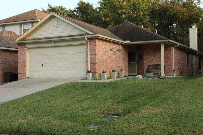 property at 117 Harbour Town Cir