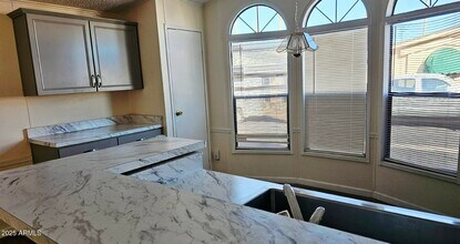 6162 S Pinehurst Dr in Chandler, AZ - Building Photo - Building Photo