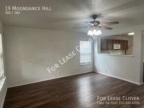 19 Moondance Hill in San Antonio, TX - Building Photo - Building Photo
