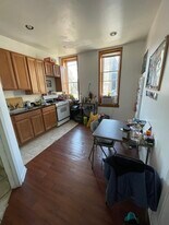 1417 W 19th St, Unit 3R in Chicago, IL - Building Photo