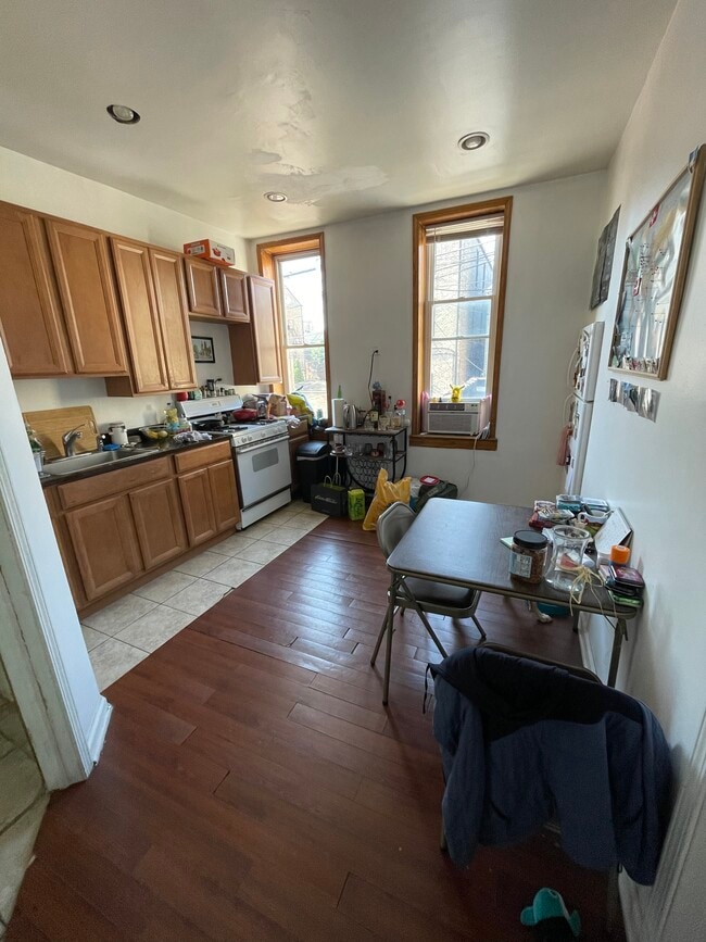 1417 W 19th St, Unit 3R