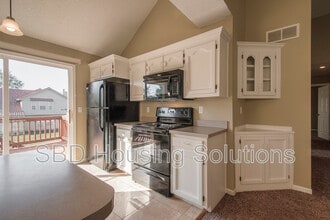 7215 E 133rd Cir in Grandview, MO - Building Photo - Building Photo