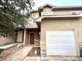 6412 Attucks Ln in San Antonio, TX - Building Photo