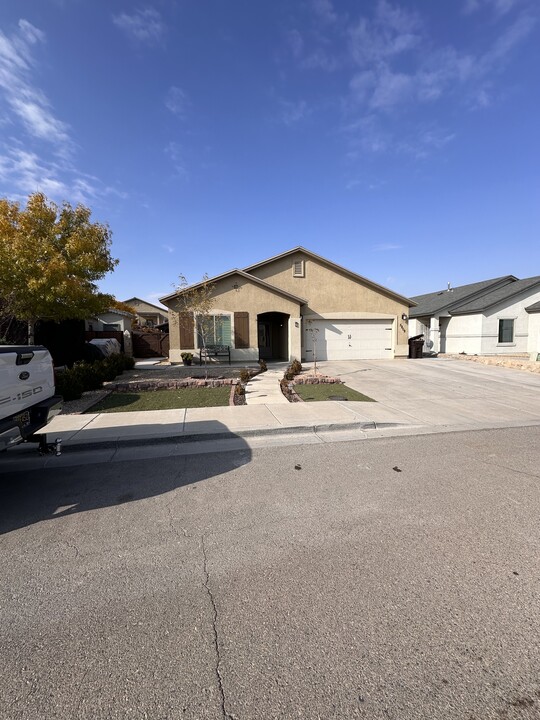 5809 Durrill St in Santa Teresa, NM - Building Photo