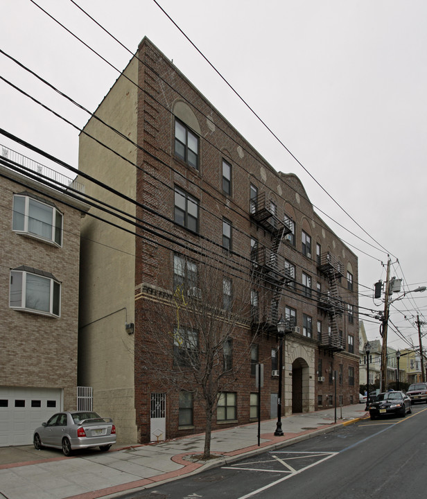 1009-1015 Central Ave in Union City, NJ - Building Photo