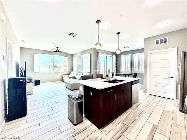 11290 Hidden Peak Ave in Las Vegas, NV - Building Photo - Building Photo