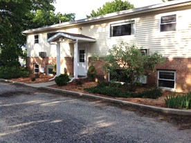 571 W Burr Oak St Apartamentos