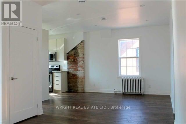 property at 120-120 Walmer Rd