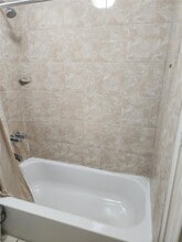 6421 SW 18th St in Miramar, FL - Building Photo - Building Photo