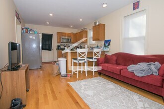 35 Pratt St, Unit 1 in Boston, MA - Building Photo - Building Photo