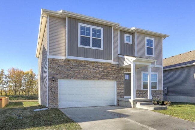 property at 1611 Maci St