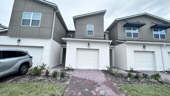 1167 Boardwalk Pl in Kissimmee, FL - Building Photo