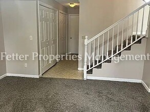 5631-5633 Kenwood Dr in Newburgh, IN - Building Photo - Building Photo