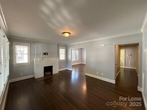 325 Walnut Ave in Charlotte, NC - Building Photo - Building Photo
