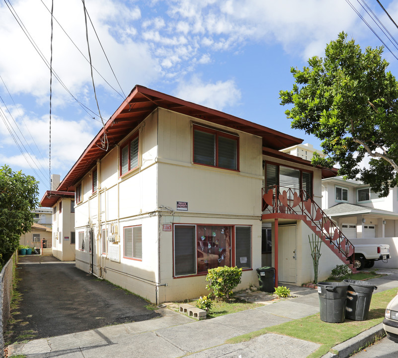 738 Hoawa St in Honolulu, HI - Building Photo